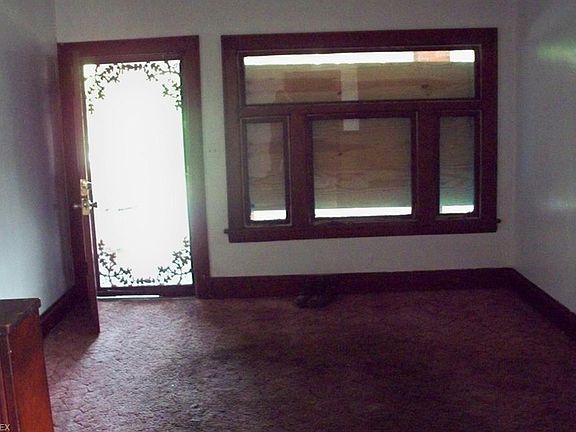 5th image of 3536 E 103rd St
