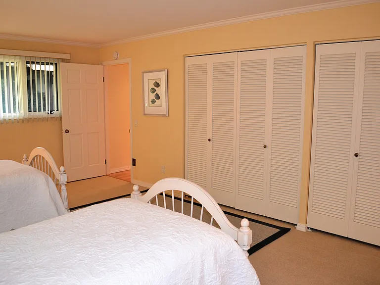 7060 Valley Greens Cir — Photo 25