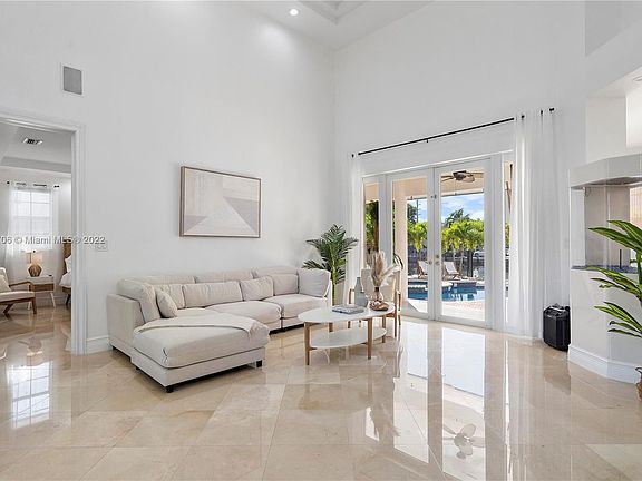 5th image of 2940 NE 164th St #2940