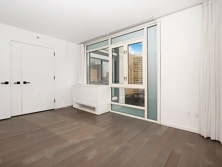 385 1st Ave #11G — Photo 14