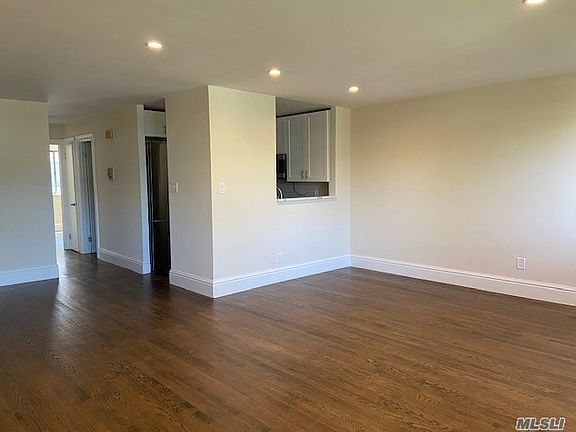 2nd image of 753 Chestnut St