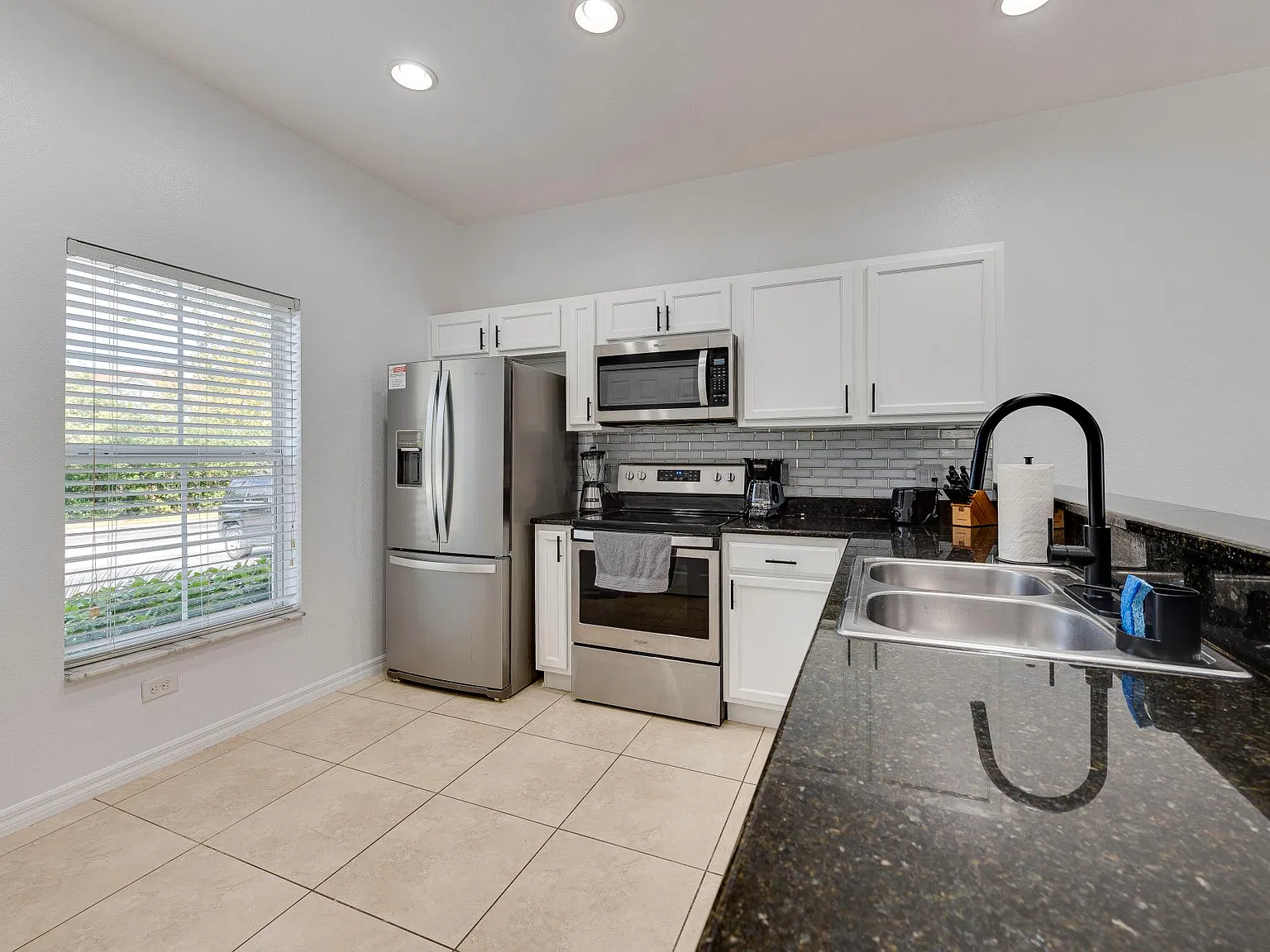3024 Secret Lake Dr — Photo 4