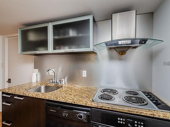4th image of 701 S Madison Ave APT 510