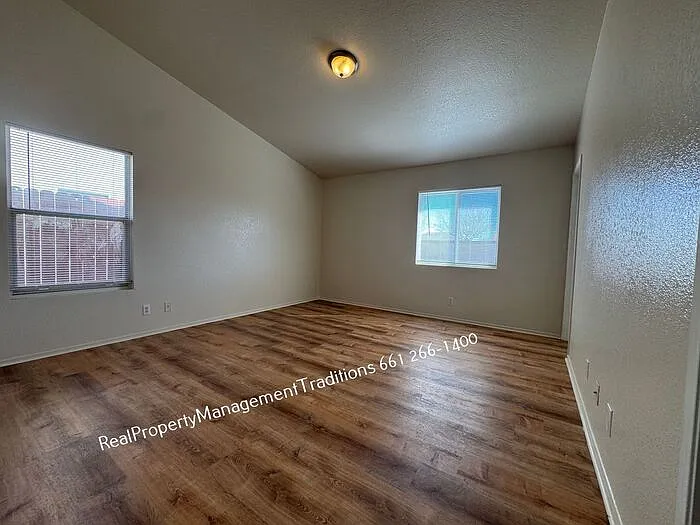 3316 Kaylyn St — Photo 7