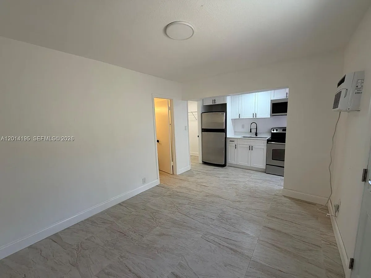 Building Photo - 7840 NW 5th Ave #REAR