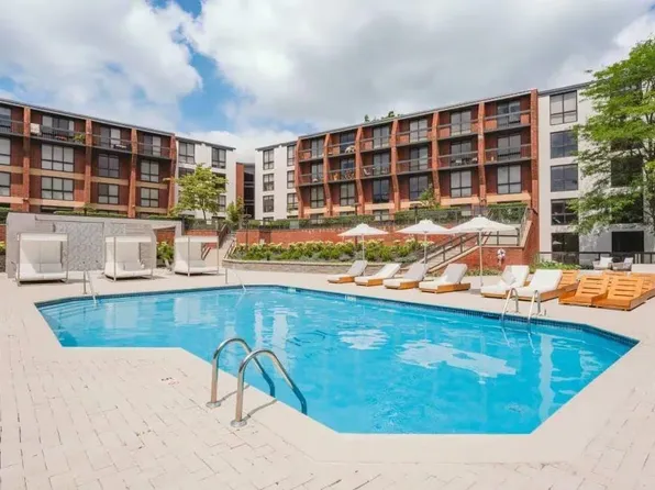 19 Farm Springs Rd, Farmington, CT