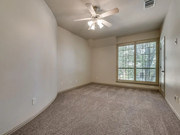 2207 Kings Pass — Photo 18