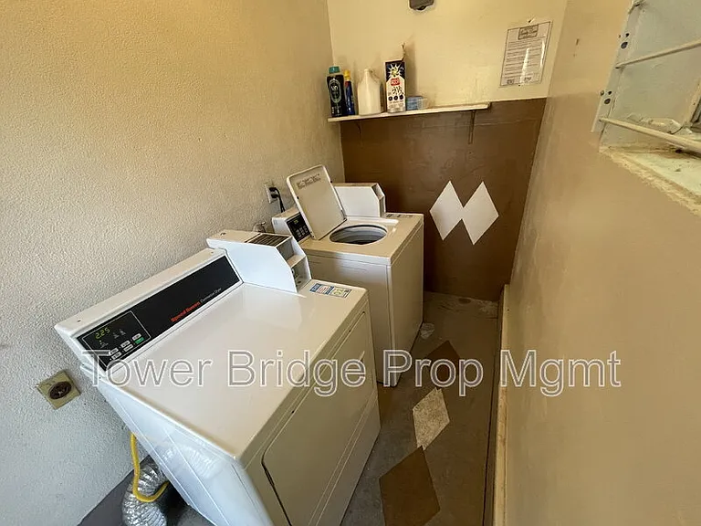 2701 San Fernando Way #2 — Photo 28