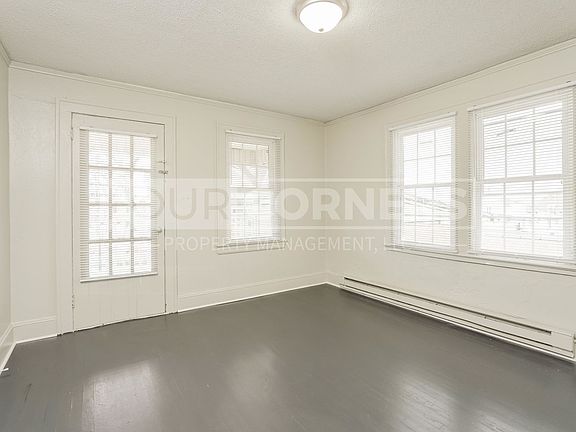 3rd image of 1007 S Main St Unit 9