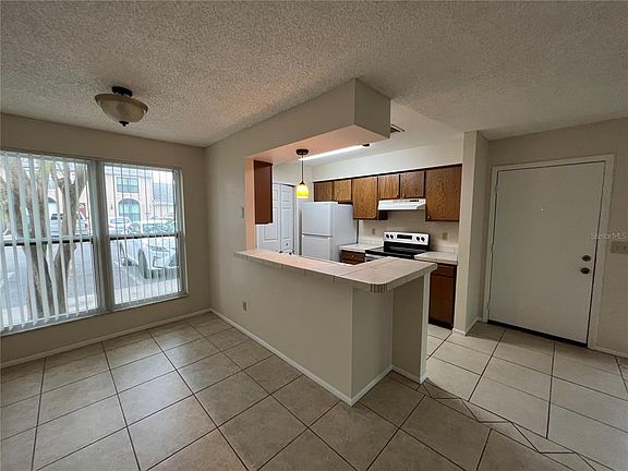 4th image of 1381 Casa Park Cir