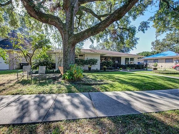 3rd image of 6314 Carlson Dr