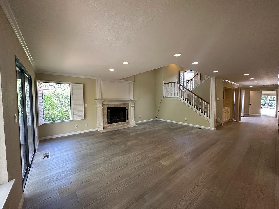 1st image of 1285 Trinity Dr