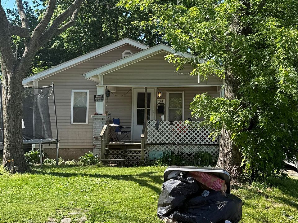 1st image of 1312 W Central Street