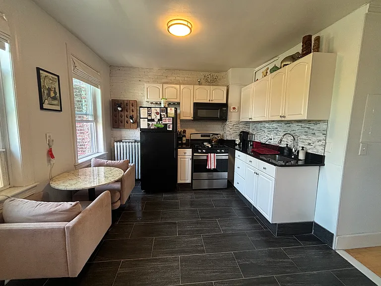 34 Grove St #9 — Photo 7