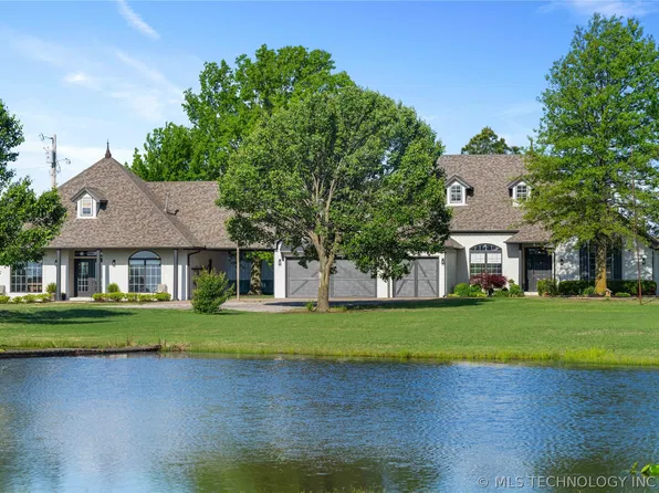 12785 N 280th Rd, Okmulgee, OK 74447