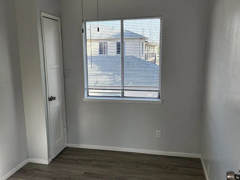 924 Saint Louis Ave #10 — Photo 20