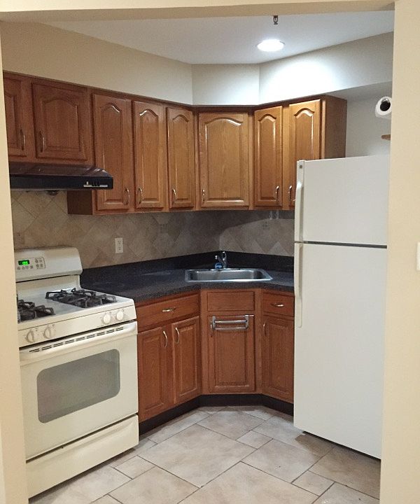 1st image of 2827 35th St #3B
