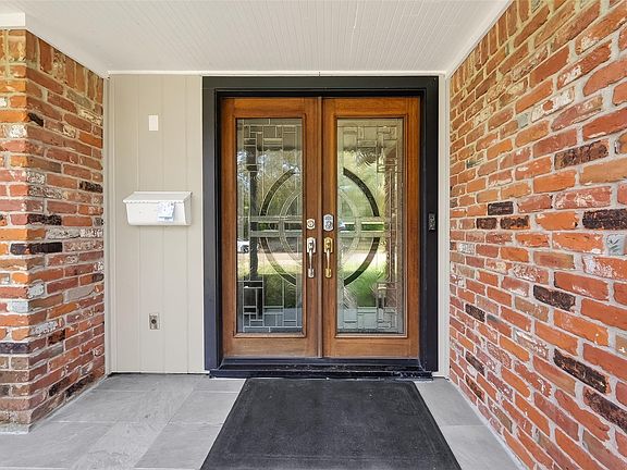 2nd image of 5743 Warm Springs Rd