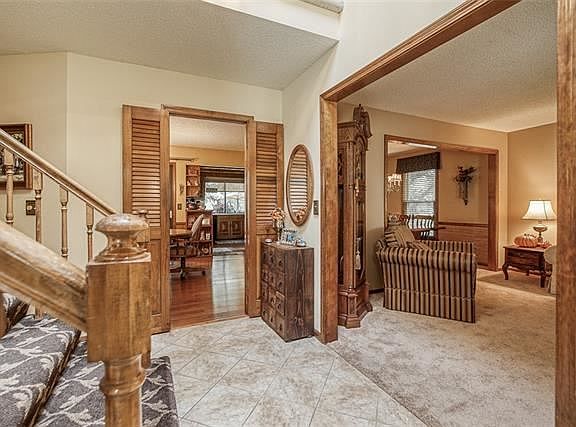 4th image of 11531 Parkhill St