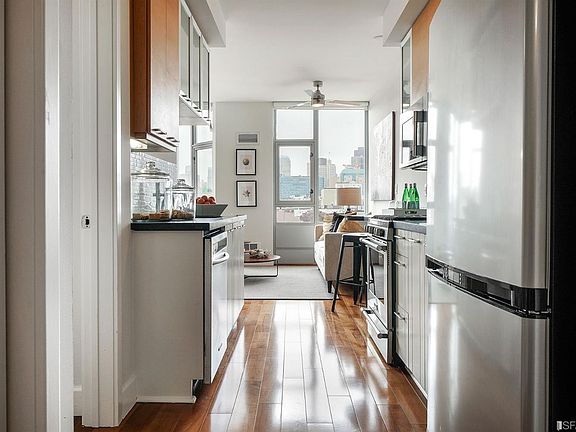 4th image of 177 Townsend St Unit 831