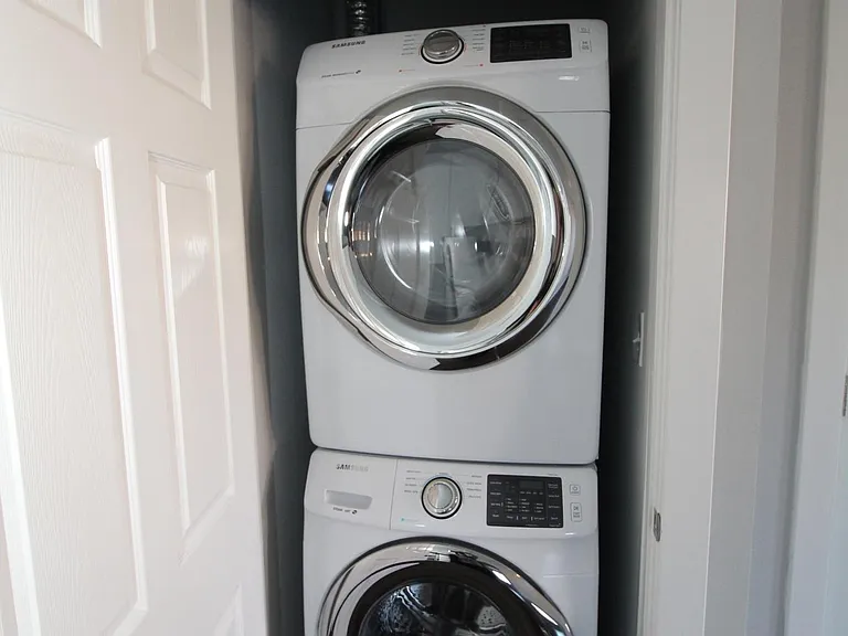 2128 N Sawyer Ave #2E — Photo 10