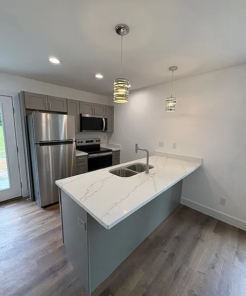104 Landon Ln — Photo 10