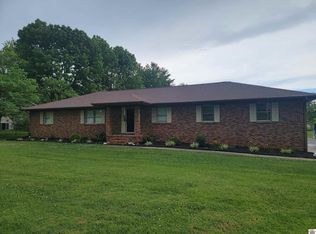 402 Park Ave, Eddyville, KY 42038