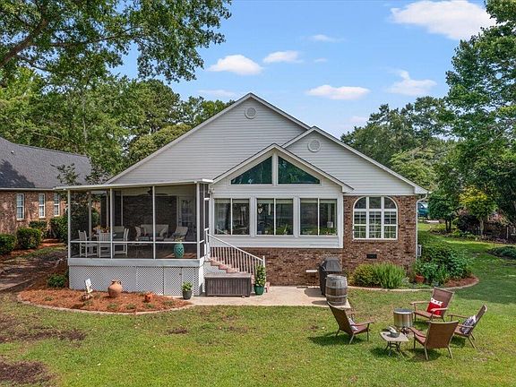 4th image of 213 Ridge Lake Dr