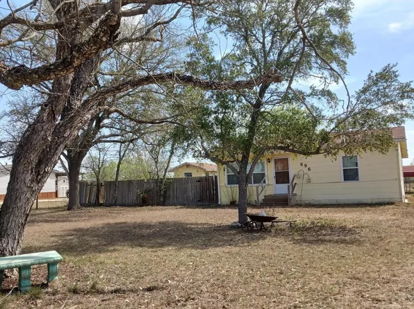 696 S GRAYTOWN RD, St Hedwig, TX 78152