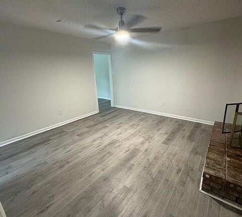 4th image of 3609 Coventry Dr