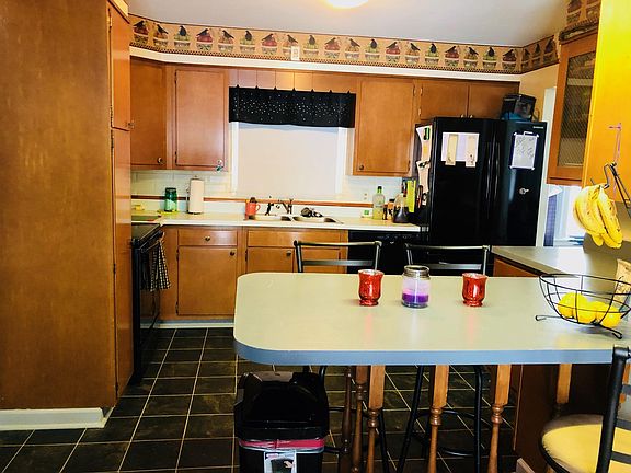 2nd image of 1 Claremont Ave #1