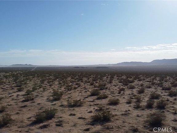 4th image of 15 Old Woman Springs Rd