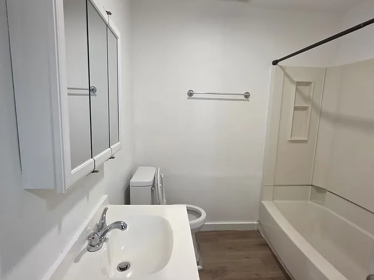 40 Harding Pl #3C — Photo 5