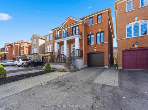 57 Sassafras Cir, Vaughan, ON L4J 8M7