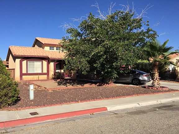 3rd image of 15636 Fremont Dr