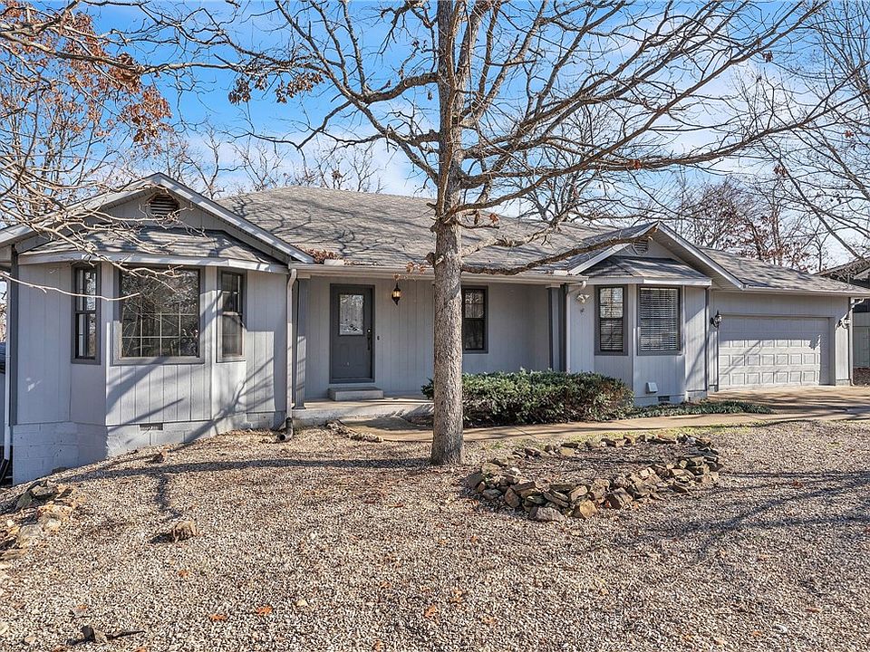 1st image of 34 Mission Hills Ln