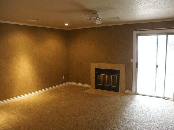 3rd image of 5605 Vall Ct
