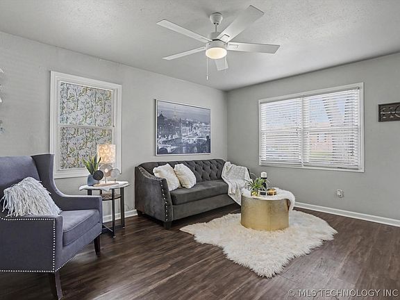 5th image of 509 W Knoxville St
