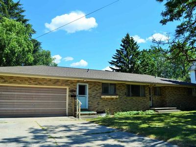 1219 Waukazoo Ave, Petoskey, MI, 49770
