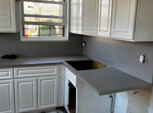 221-12 64th Ave #B, Oakland Gardens, NY 11364