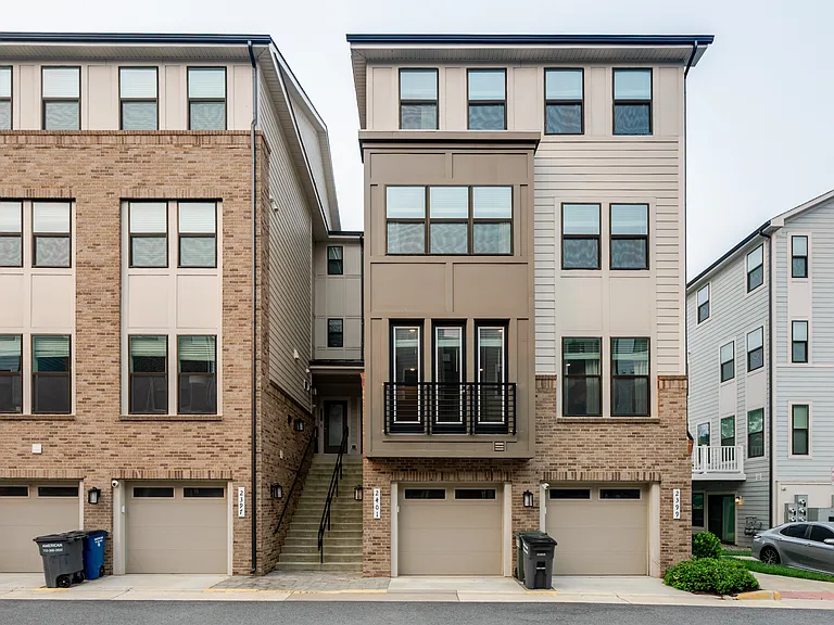 2401 Stella Pl — Photo 27