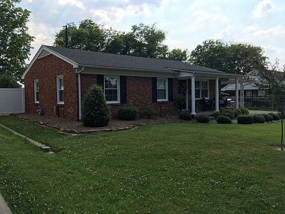 2nd image of 2728 Castlewood Pl