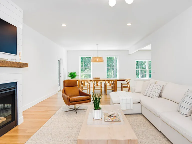 7715 Soundview Ave — Photo 7
