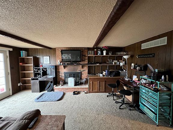 5th image of 1154 W Greenbriar Dr