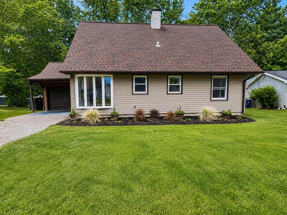 1st image of 9 Bonnie Ln
