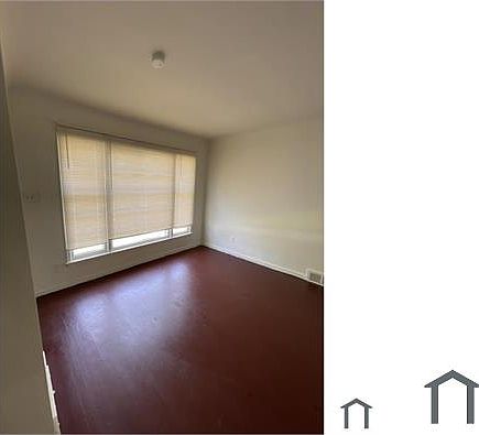 3rd image of 11729 Vaughan St