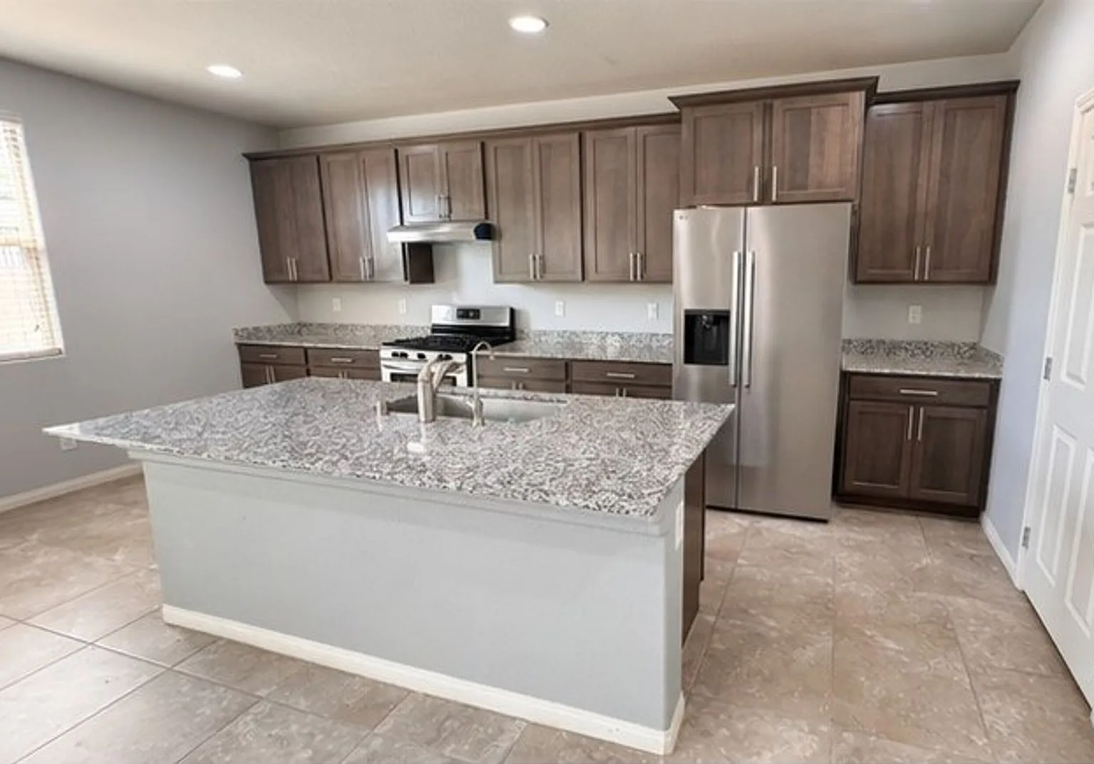 NO HOA | 2 Story New Paint | New Appliances | Bedroom & Full Bath Downstairs — Photo 3