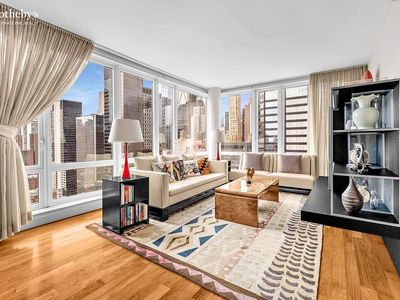 250 E 53rd St APT 3101, New York, NY, 10022
