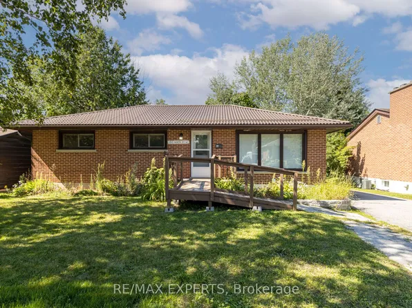 130 North St W, Orillia, ON L3V 3S8