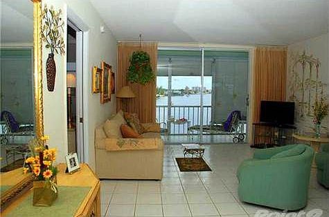 3rd image of 3020 Marcos Dr #502